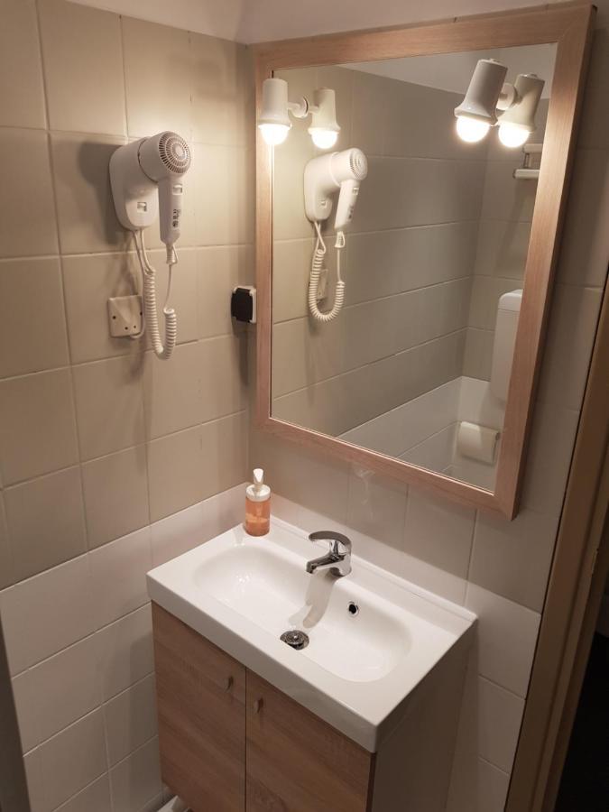 Residence L'Atelier Ennezat Екстер'єр фото